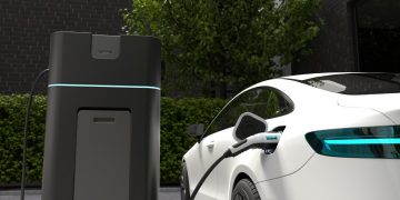 Appealing to Huntington Beach’s Eco-Friendly Residents with Hybrid and Electric Cars