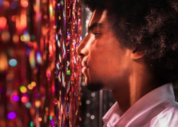 Olengtogel: A Modern Symbol of Mental Overload in the Digital Age